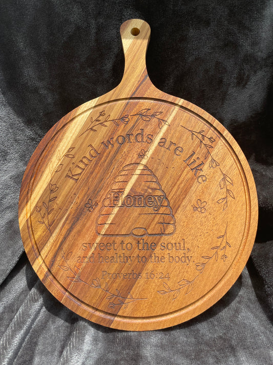acacia wood cutting board